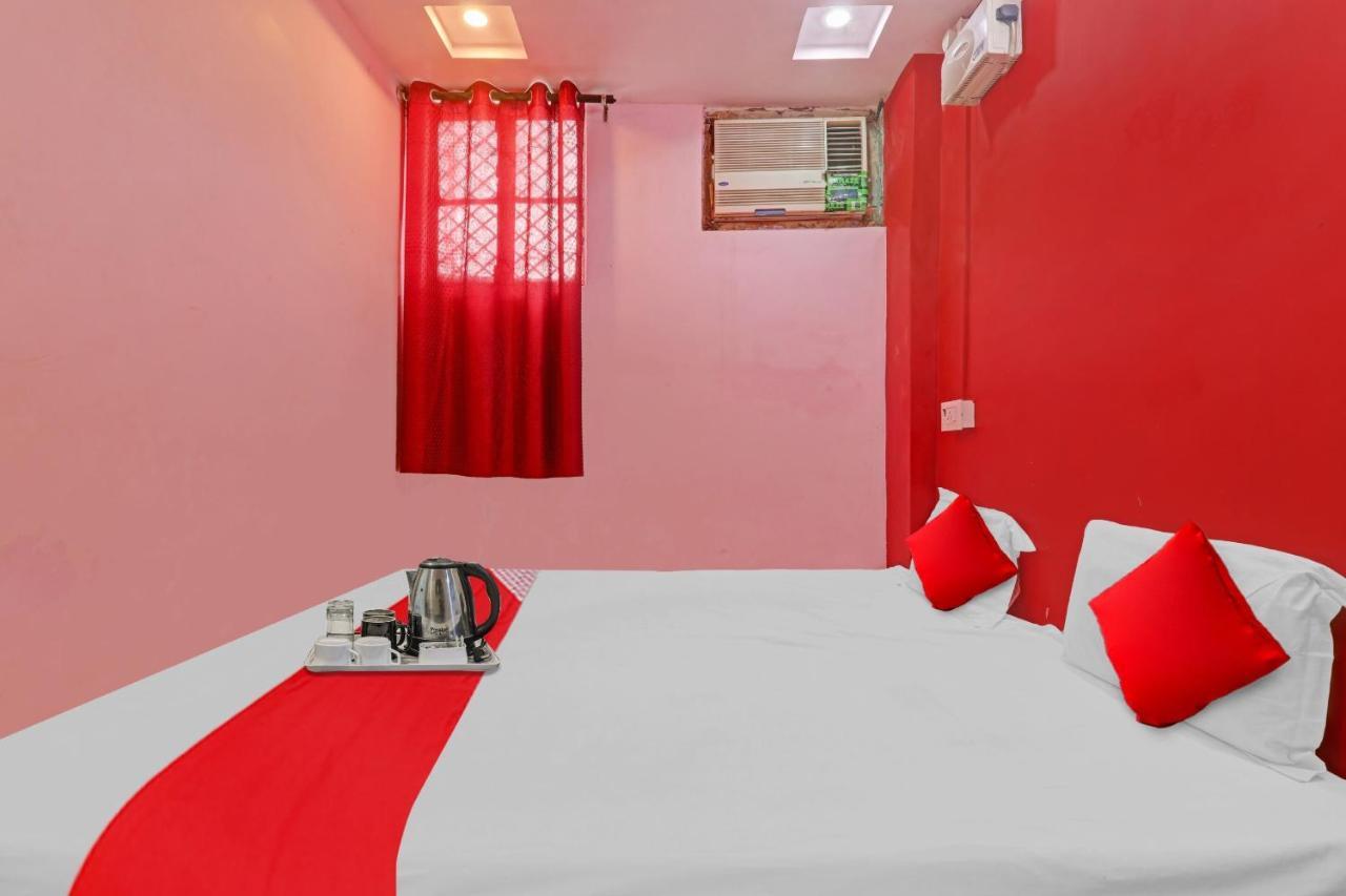 Flagship Hotel Narayani Palace Канпур Екстериор снимка